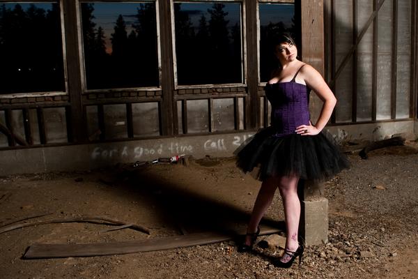 Female model photo shoot of Poison--Ivy in Cheney, Wa