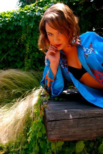 Female model photo shoot of Lauren_Kay
