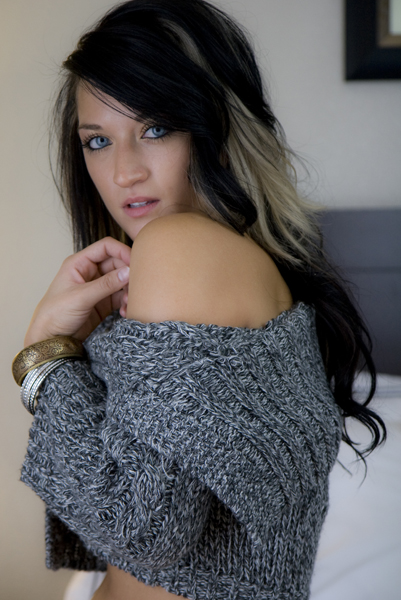 Female model photo shoot of Chelsey Delane