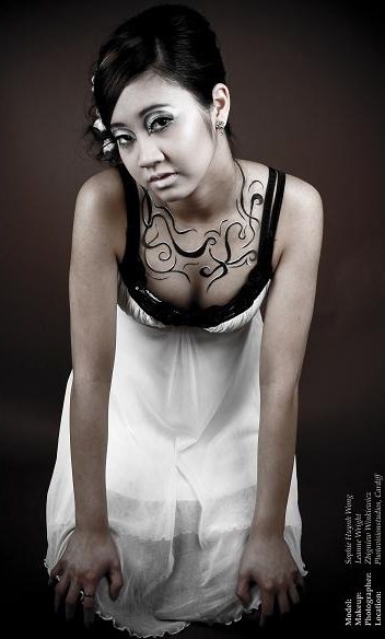Female model photo shoot of Sophie Huynh Wong
