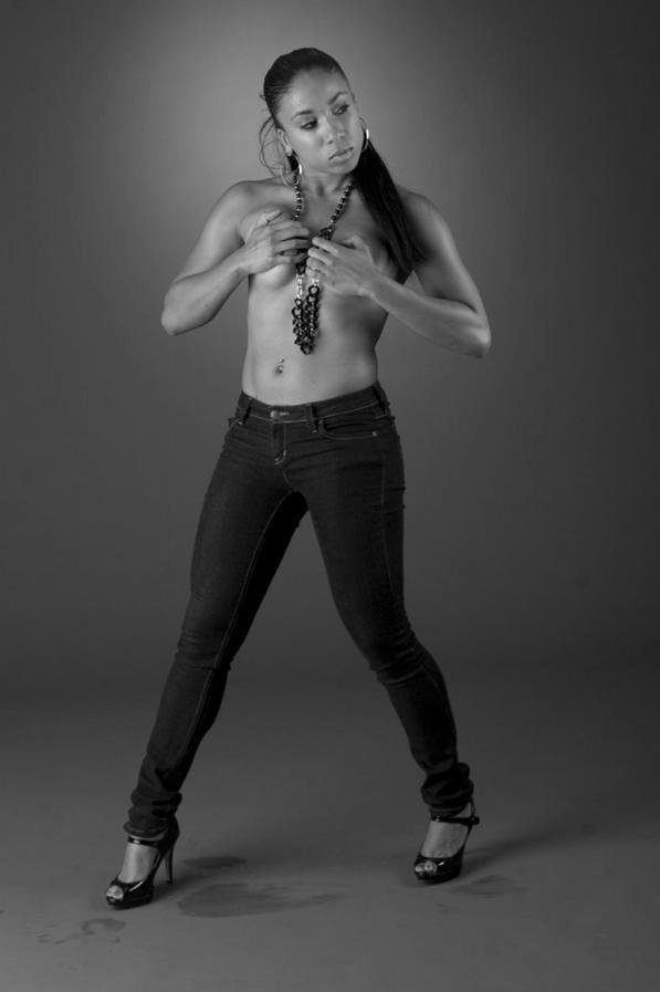 Female model photo shoot of Shakeira shay