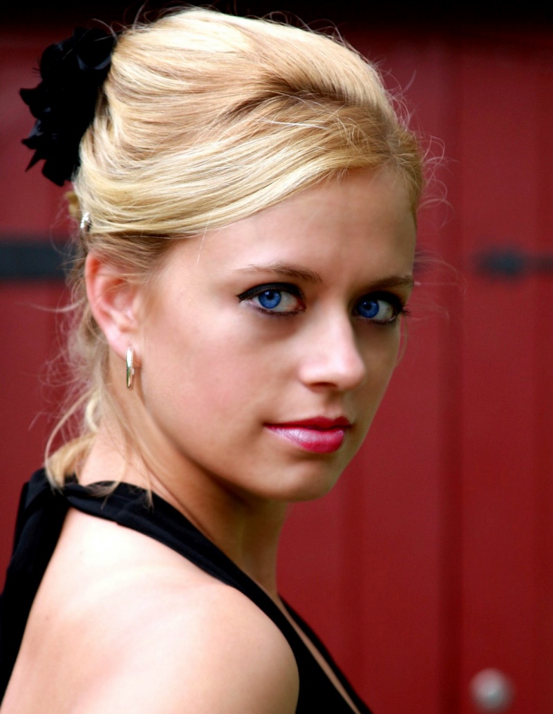Female model photo shoot of Paula Hiatt by AkiPhotography in Asheville, NC, hair styled by geekchic