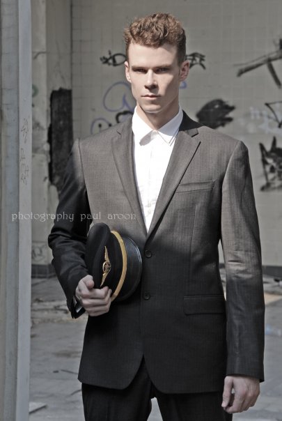 Male model photo shoot of Dan Long