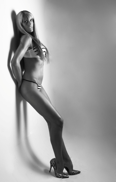 Female model photo shoot of yvette geary