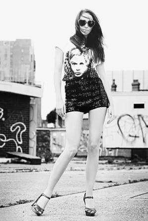 Female model photo shoot of Hannah x