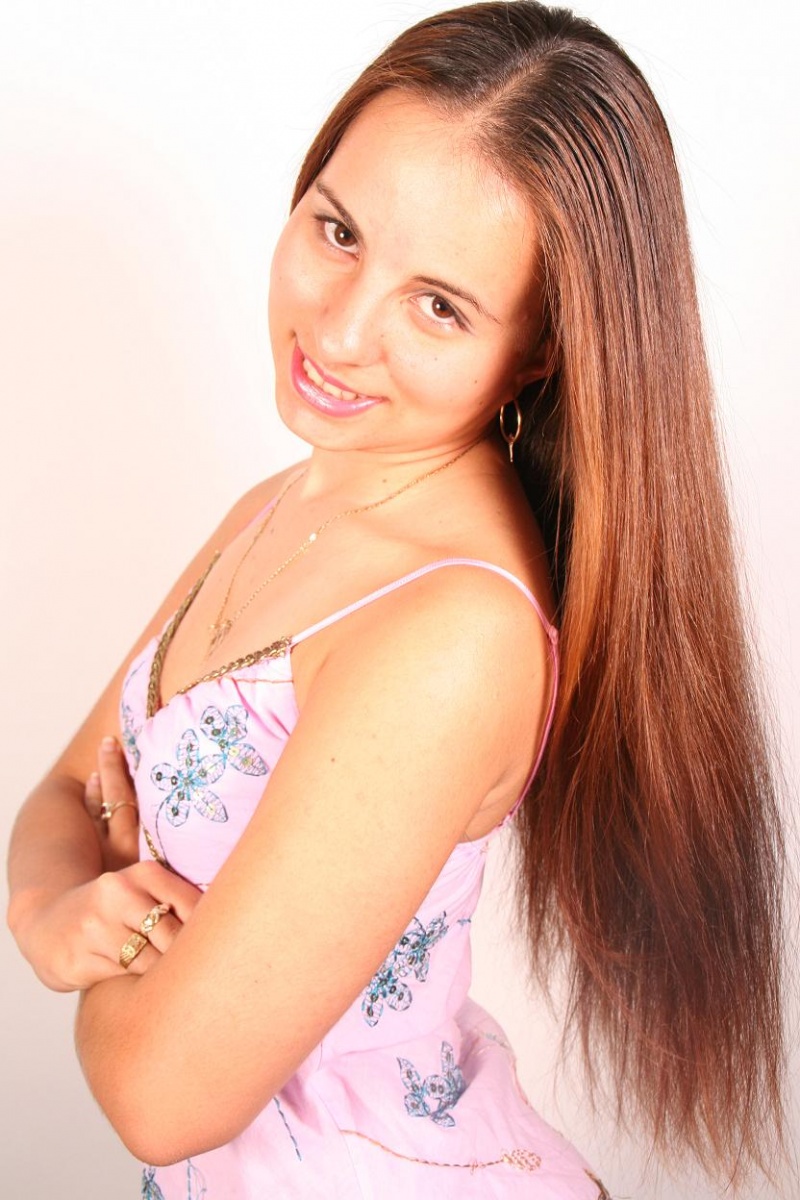 Female model photo shoot of Yashira Ortiz in Jensen Beach, FL