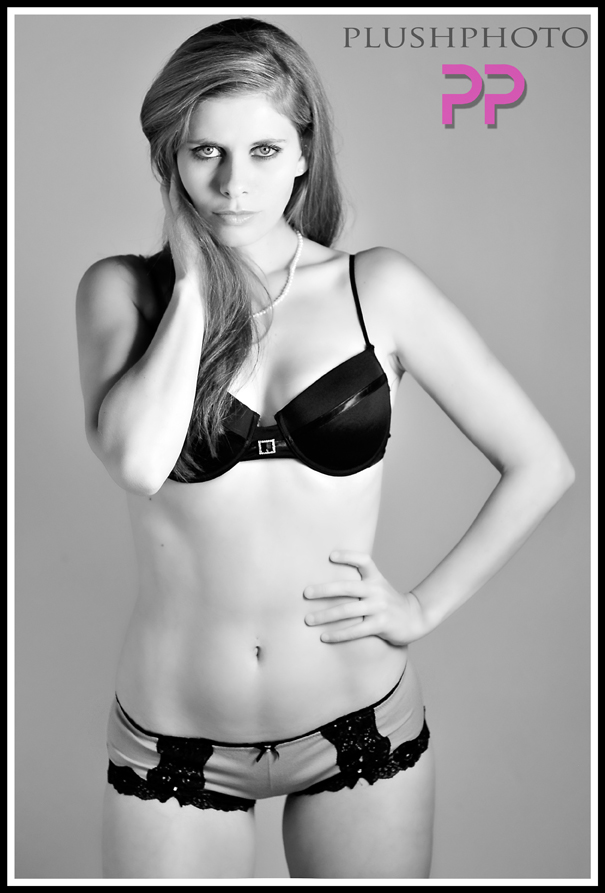 Female model photo shoot of LDC by Amatory photographie