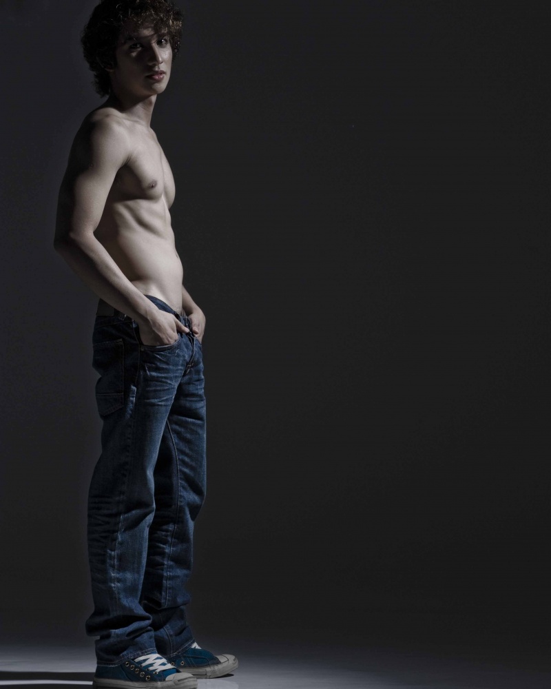 Male model photo shoot of Elbert Alvarez in Makati City