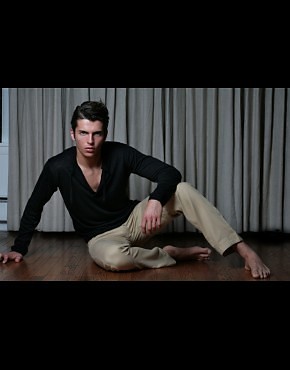 Male model photo shoot of Alexandru Susma