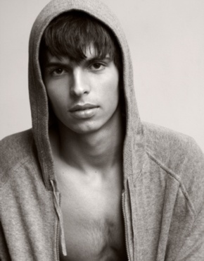 Male model photo shoot of Alexandru Susma