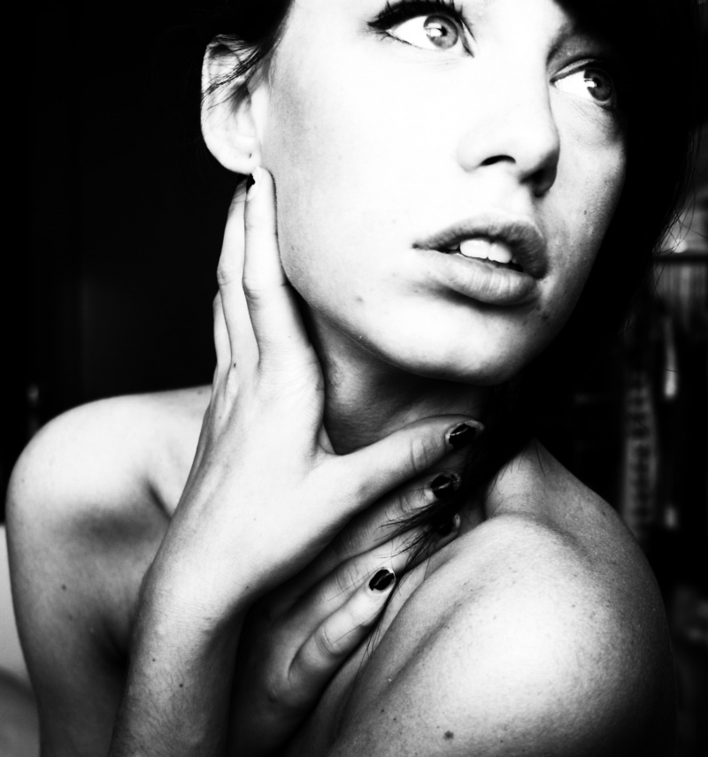 Female model photo shoot of Brittny Ladley