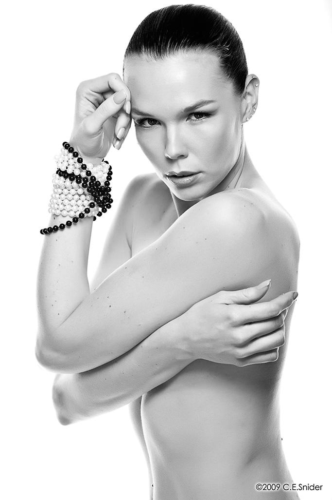 Female model photo shoot of DallasJohnson by Carl Snider, makeup by Heathyrre Kautz