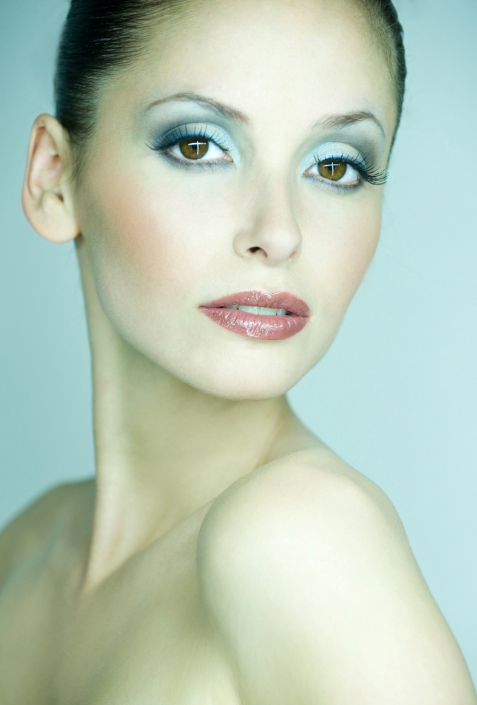 Female model photo shoot of Alexandra Bohmer