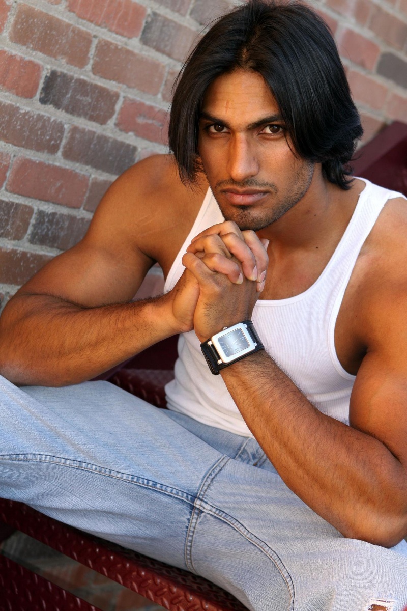 Male model photo shoot of Habib Khan