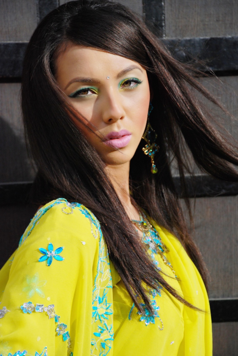 Female model photo shoot of hena shaikh in Windsor Castle