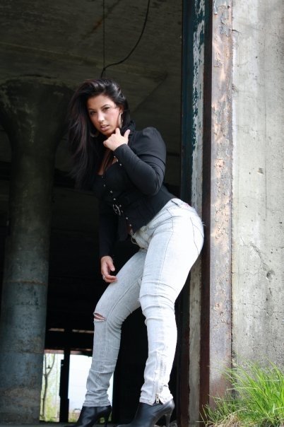 Female model photo shoot of Angela Santo