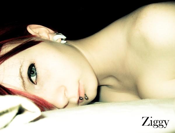Female model photo shoot of Ziggy Mortis
