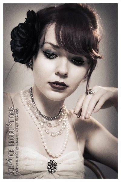 Female model photo shoot of Kat Creasey- MLR