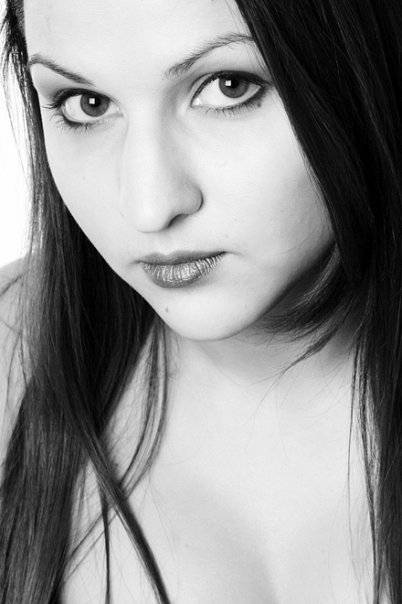 Female model photo shoot of Alexandra Glaverina