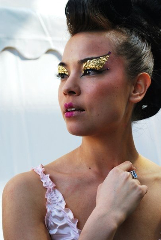 Female model photo shoot of cheyenne raymond