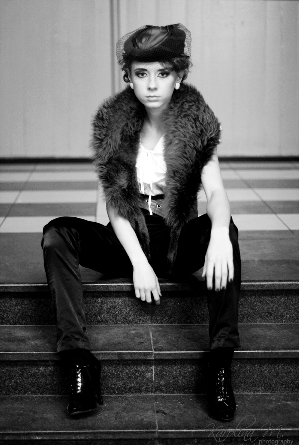 Female model photo shoot of Izabela Heckert