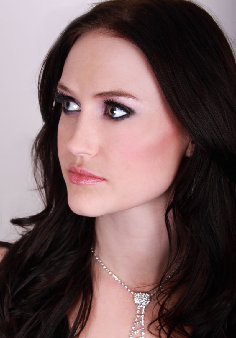Female model photo shoot of fabpix, makeup by Jessica Teitzel