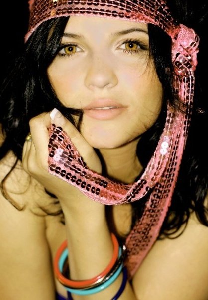 Female model photo shoot of Paulina Kay