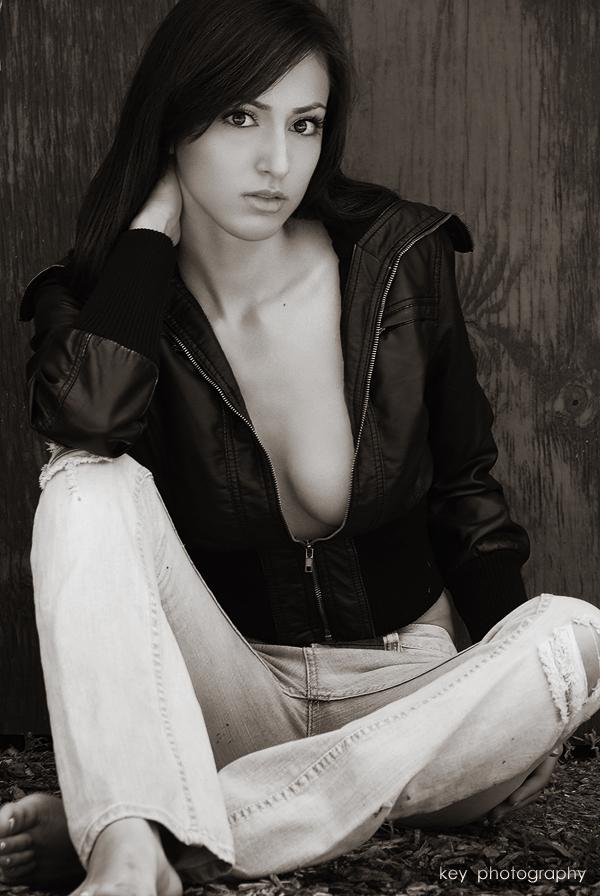 Female model photo shoot of MizKat