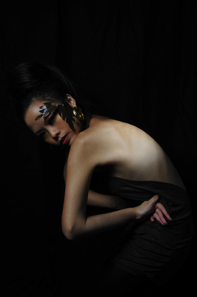 Female model photo shoot of Jessebella Aoki T by SingaporeVideo