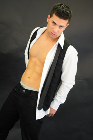 Male model photo shoot of Jamie Leonardo