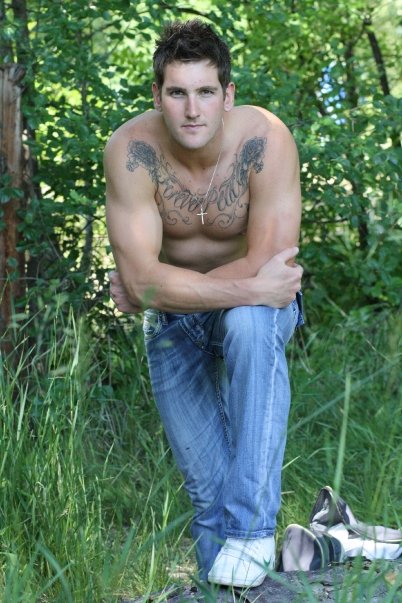 Male model photo shoot of Brett Miles Godin