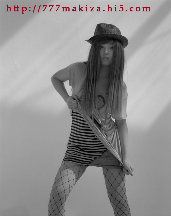 Female model photo shoot of Niszara Maki