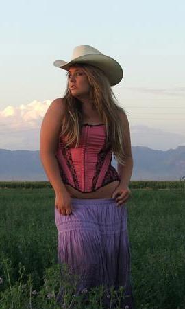 Female model photo shoot of Nikki Ferreira in Queen Creek AZ