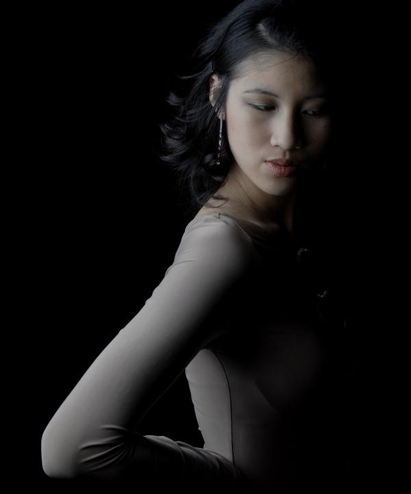 Female model photo shoot of Patricia Thi