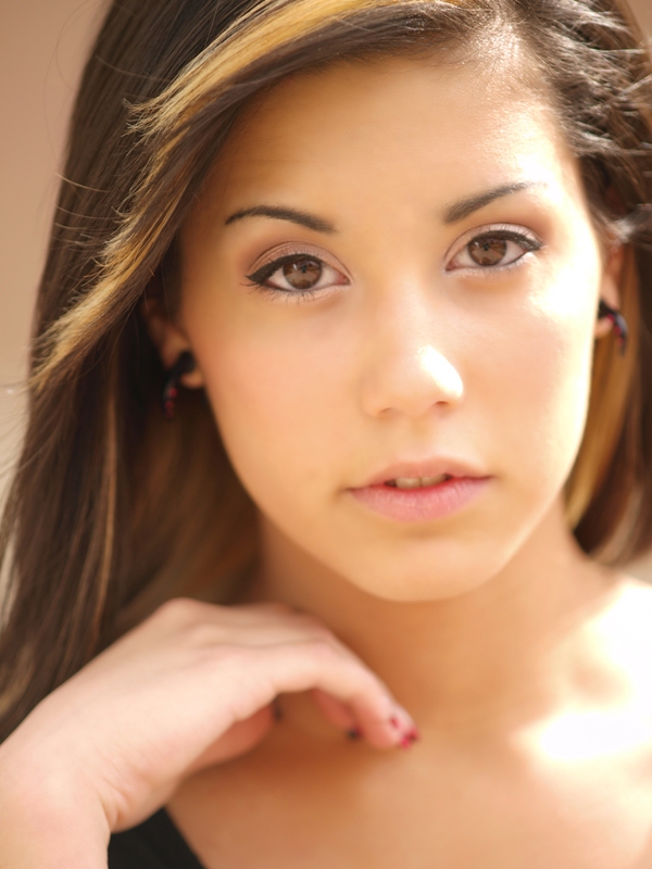 Female model photo shoot of Noelani Spears
