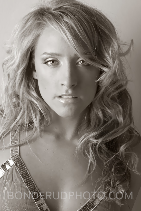 Female model photo shoot of Ricki Lynn by Light Echoes, makeup by Klava Zykova
