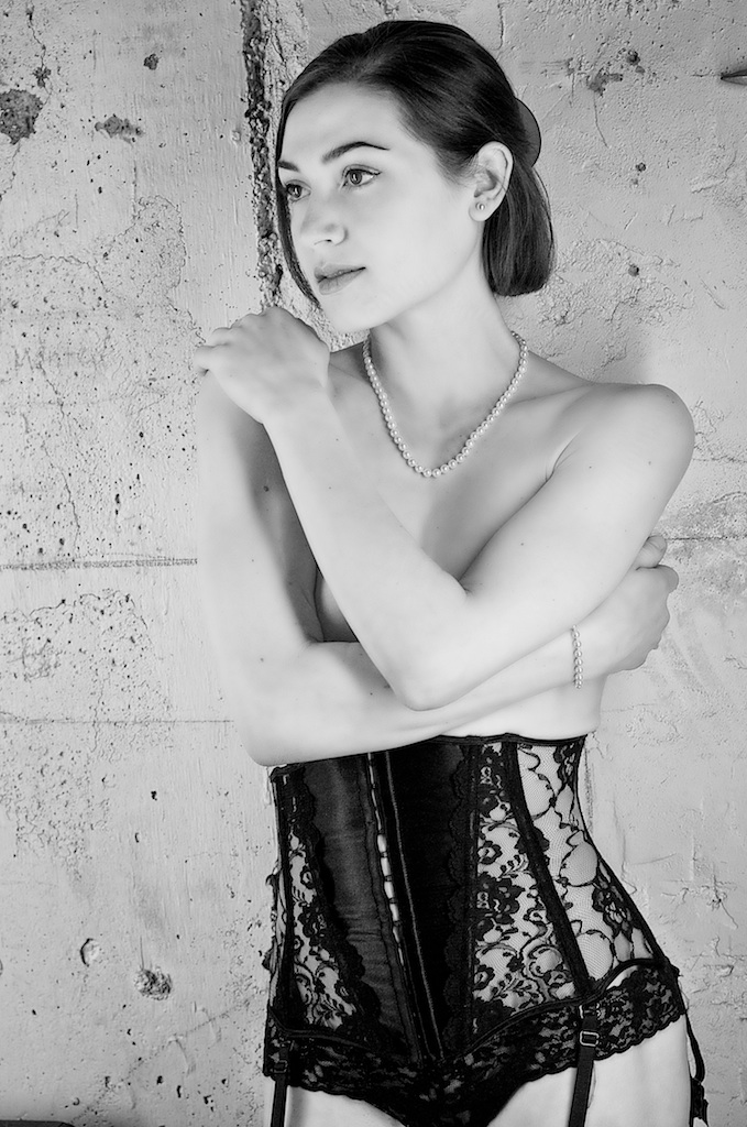 Female model photo shoot of Estella88 by EnglePhoto