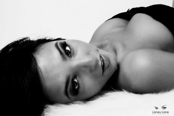 Female model photo shoot of Rachel Nigro