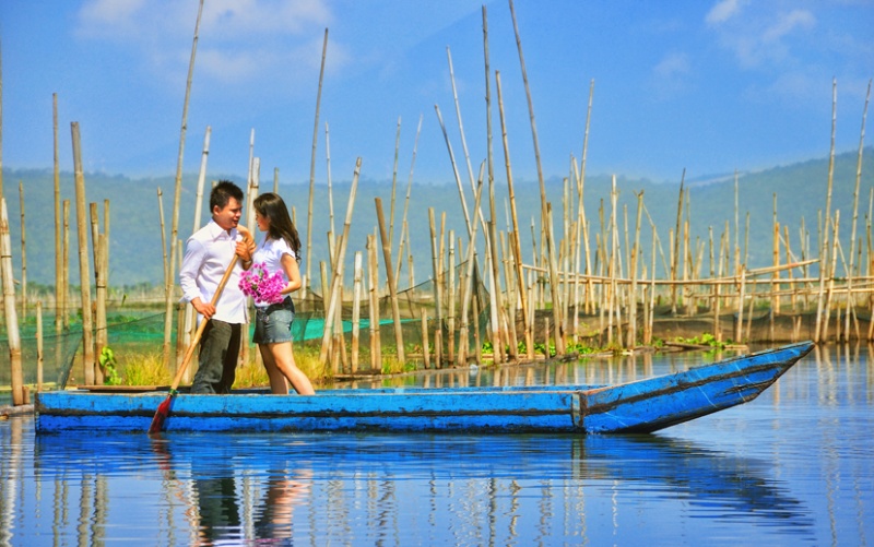 Male model photo shoot of Yohanes F in rawa pening lake
