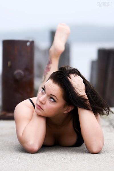 Female model photo shoot of Shauna Ray by smercure