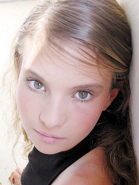 Female model photo shoot of Penelope-Ainhoa in MÃNCHEN