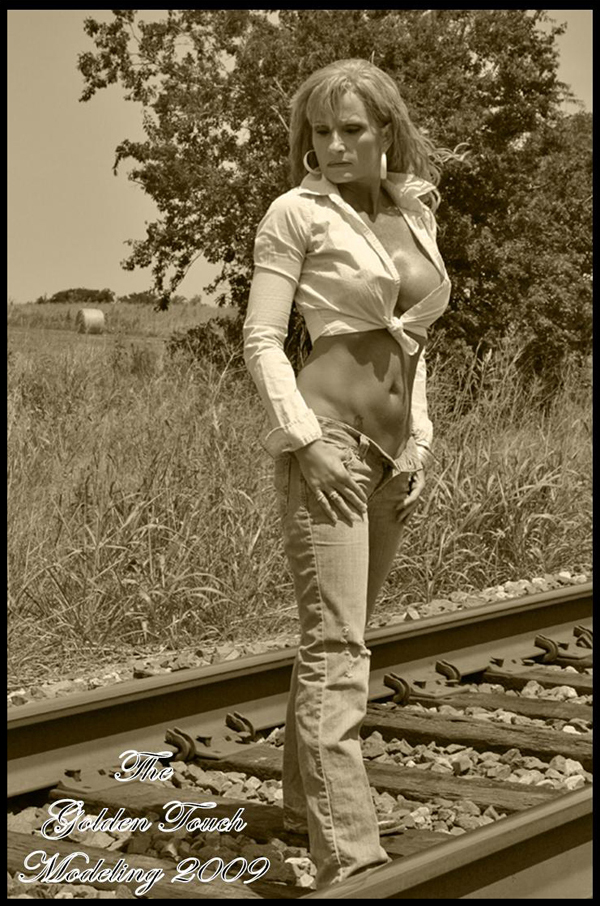 Male and Female model photo shoot of The Golden Touch and Suzan Golden in Fort Worth