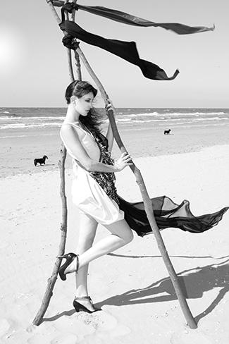 Female model photo shoot of Isjaah in Scheveningen