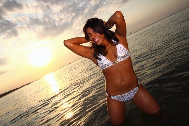 Female model photo shoot of Dri in Virginia Beach, Virginia