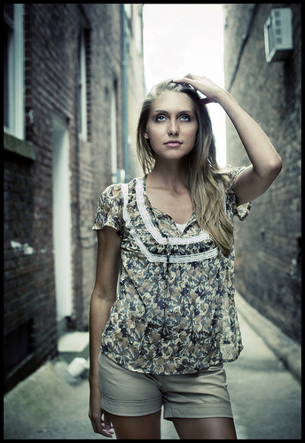 Female model photo shoot of AlyssaRich by Scott Russell Photo