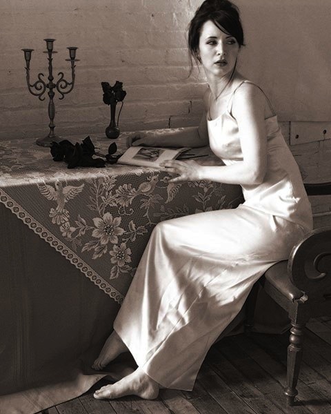 Female model photo shoot of Lindsay Lyon in Toronto - Studio