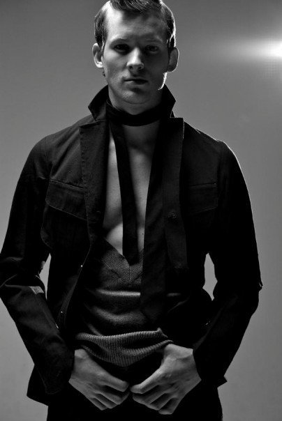 Male model photo shoot of Jeremy Daniel