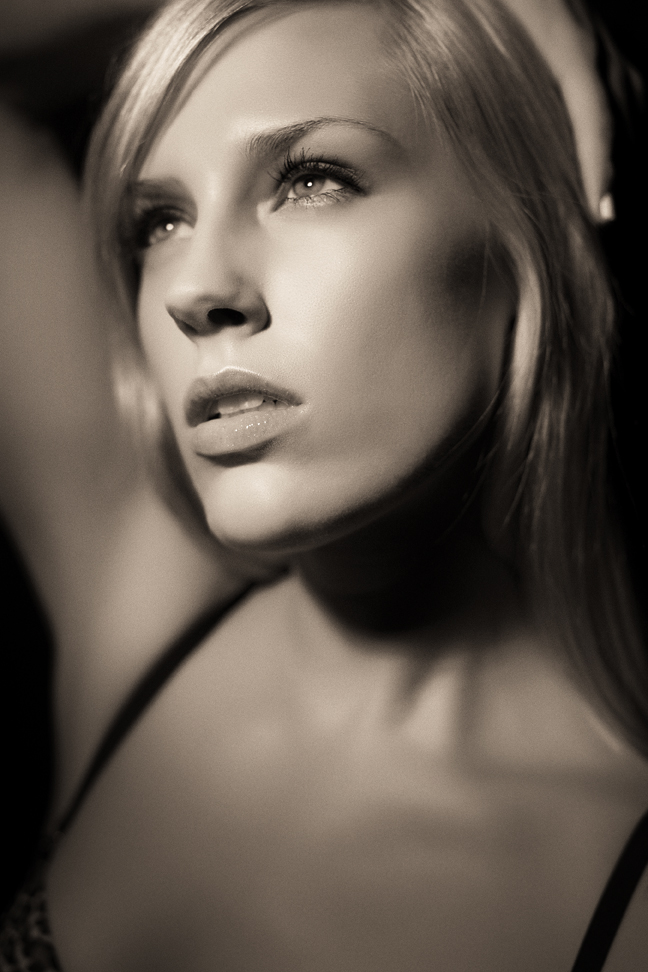 Female model photo shoot of Erica Annie by Carl Evans again