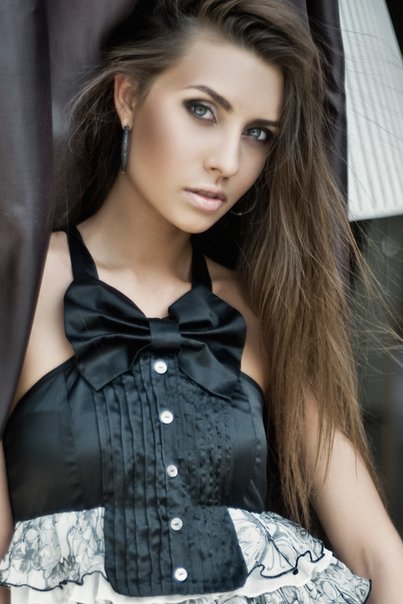 Female model photo shoot of Anya VK