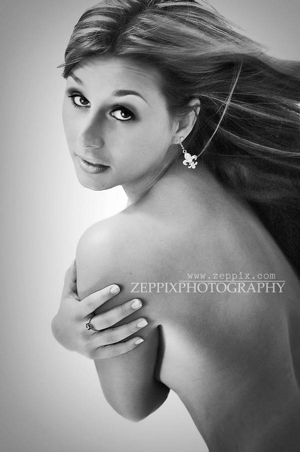 Female model photo shoot of Medina Shantelle by Z E P P I X, retouched by ZEPPIX ME